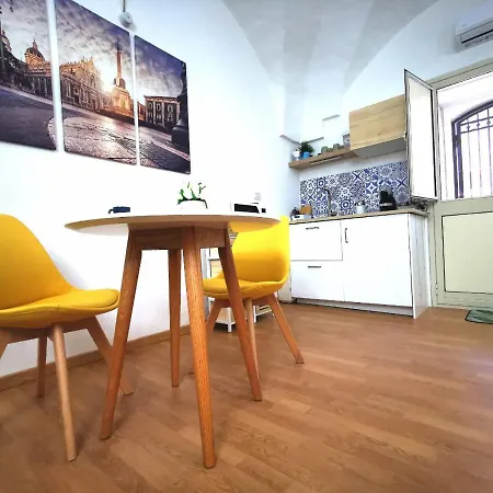 Ma Ma Crociferi 33 Apartman